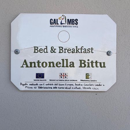 B&B Da Antonella Samugheo Eksteriør billede